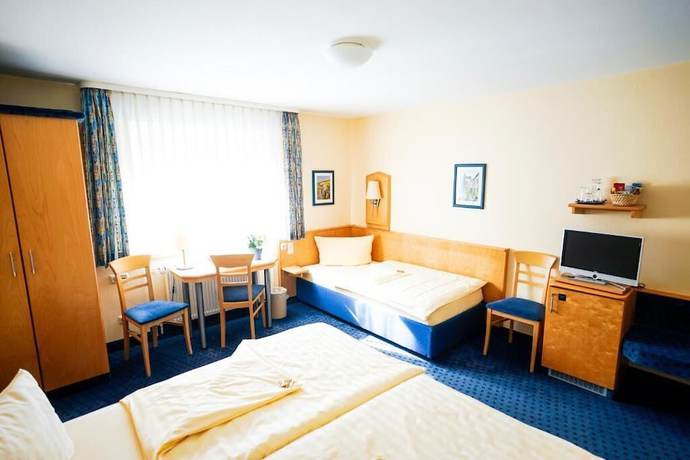 Imagen de la habitación del Hotel Sauer Garni. Foto 10