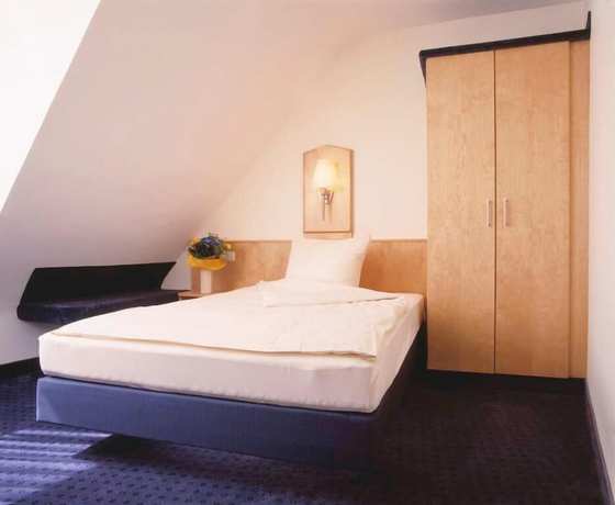 Imagen de la habitación del Hotel Sauer Garni. Foto 14