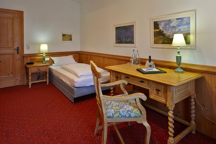 Imagen de la habitación del Hotel Sauerlacher Post, Sauerlach. Foto 6
