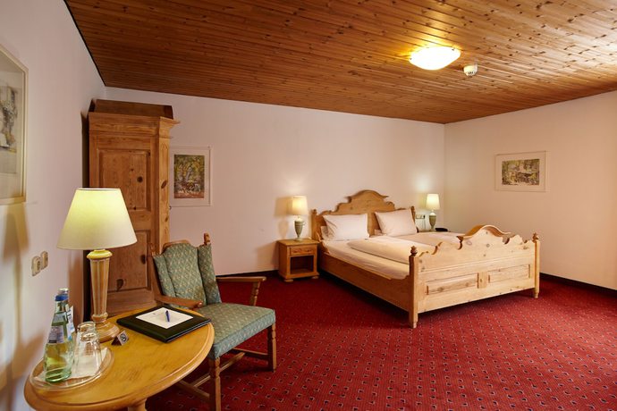 Imagen de la habitación del Hotel Sauerlacher Post, Sauerlach. Foto 8