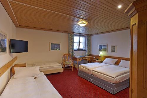 Imagen de la habitación del Hotel Sauerlacher Post, Sauerlach. Foto 7