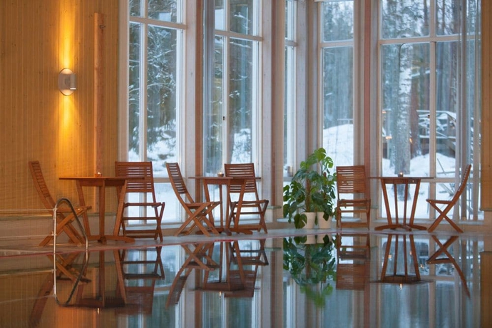 Imagen de la piscina del Hotel Sätra Brunn Hälsobrunn. Foto 17