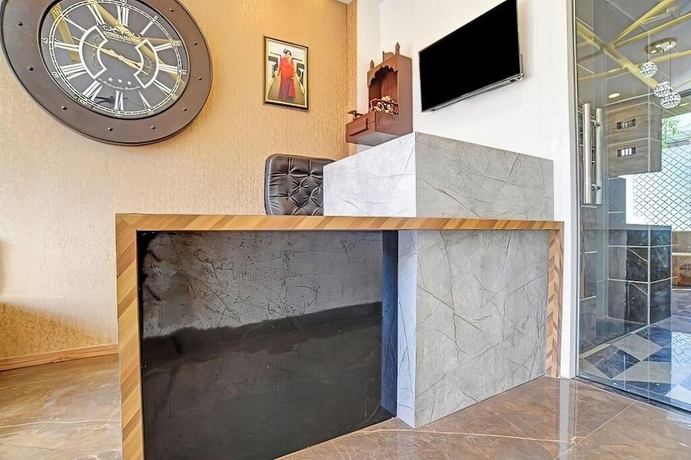 Imagen de los interiores del Hotel Saurabh Inn. Foto 14