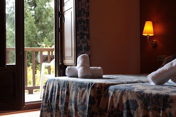 Imagen de la habitación del Hotel Saurat. Foto 10