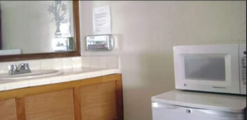 Imagen de la habitación del Hotel Sausalito, Ensenada. Foto 15