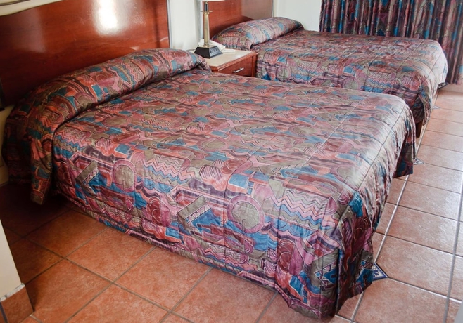 Imagen de la habitación del Hotel Sausalito. Foto 8