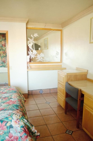 Imagen de la habitación del Hotel Sausalito. Foto 13