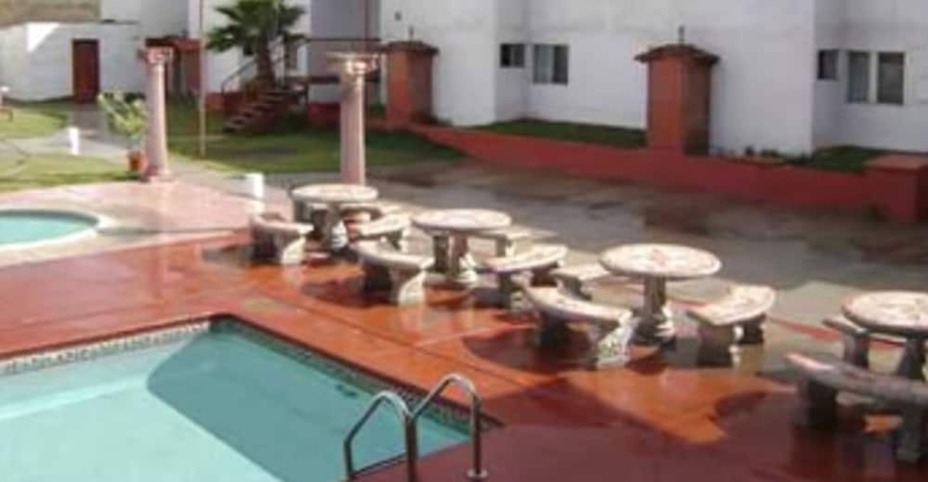 Imagen de la piscina del Hotel Sausalito. Foto 19