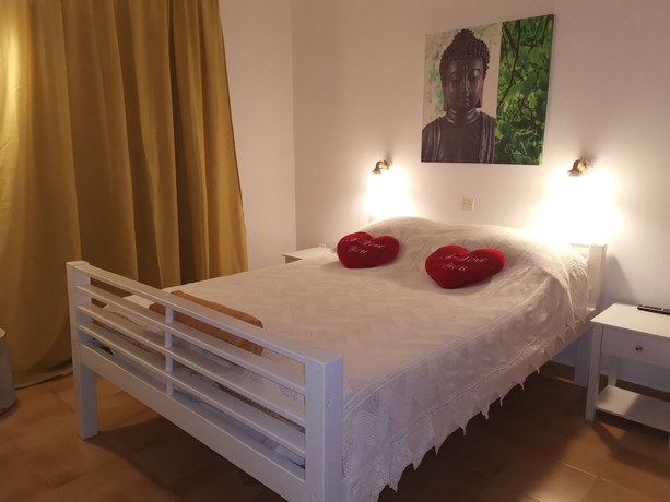 Imagen de la habitación del Hotel Sausan. Foto 2