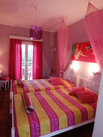 Imagen de la habitación del Hotel Sausan. Foto 7