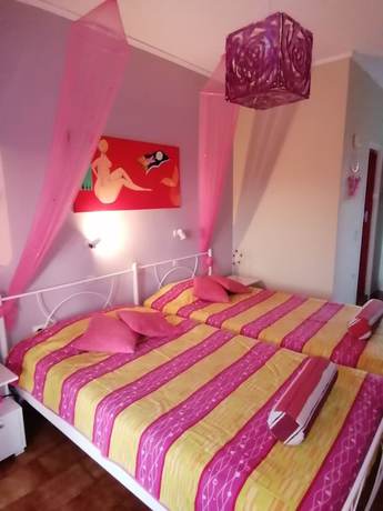 Imagen de la habitación del Hotel Sausan. Foto 15