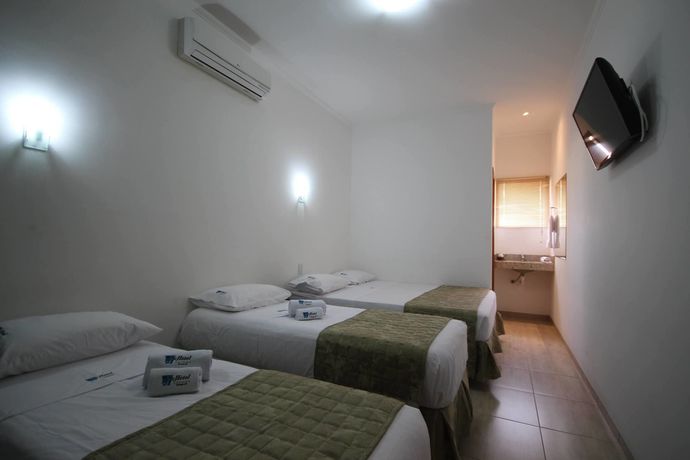 Imagen de la habitación del Hotel Savana, Ol&iacute;mpia. Foto 9