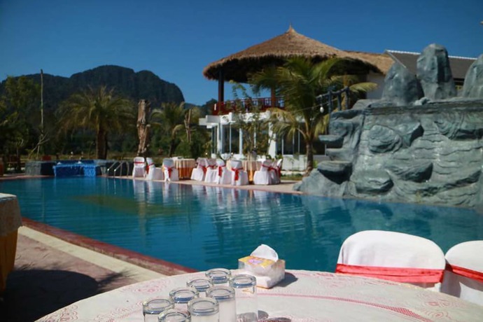 Imagen de la piscina del Hotel Savanh Sunset View Resort, Vang Vieng. Foto 20