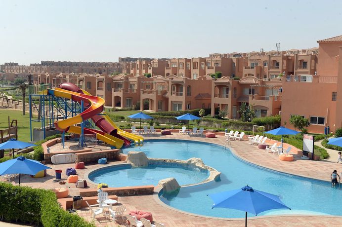 Imagen de la piscina del Hotel Savanna Empire and Resort Spa. Foto 12