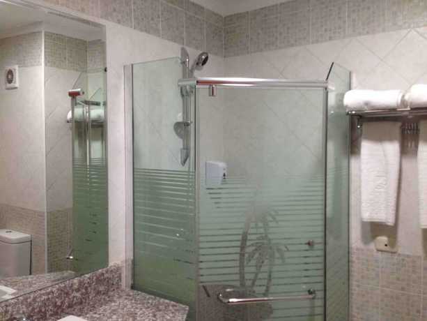 Imagen de la habitación del Hotel Savanna Empire and Resort Spa. Foto 4