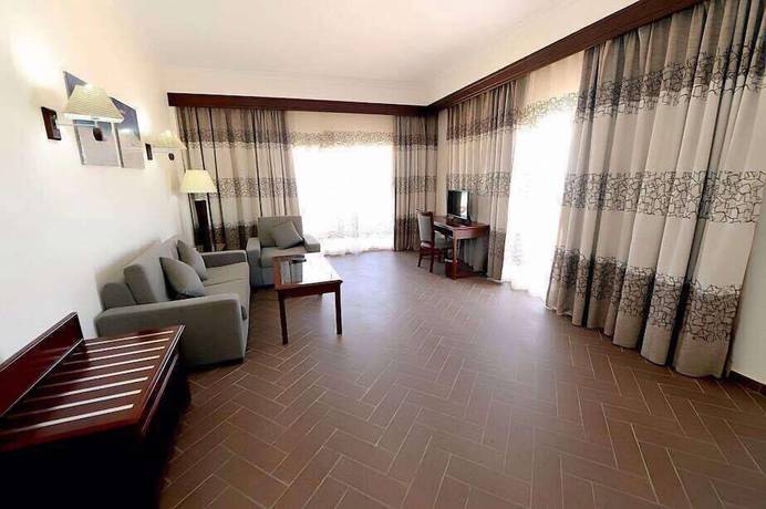 Imagen de la habitación del Hotel Savanna Empire and Resort Spa. Foto 6