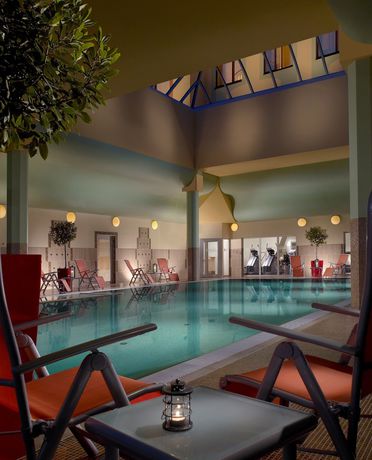 Imagen de la piscina del Hotel Savannah, Chvalovice. Foto 19