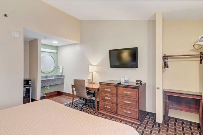 Imagen de la habitación del Hotel Savannah Garden. Foto 13