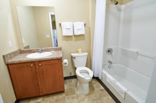 Imagen de la habitación del Hotel Savannah Suites Pleasanton. Foto 3