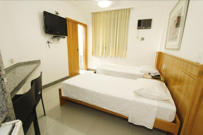 Imagen de la habitación del Hotel Savassinho. Foto 6