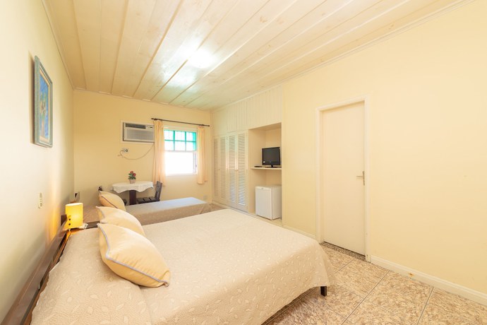 Imagen de la habitación del Hotel Saveiros. Foto 10