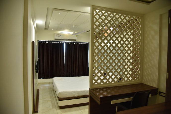 Imagen de la habitación del Hotel Savera Inn, Lalpar. Foto 6