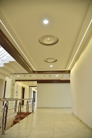 Imagen de los interiores del Hotel Savera Inn, Lalpar. Foto 16