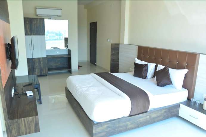 Imagen de la habitación del Hotel Savera Palace. Foto 6