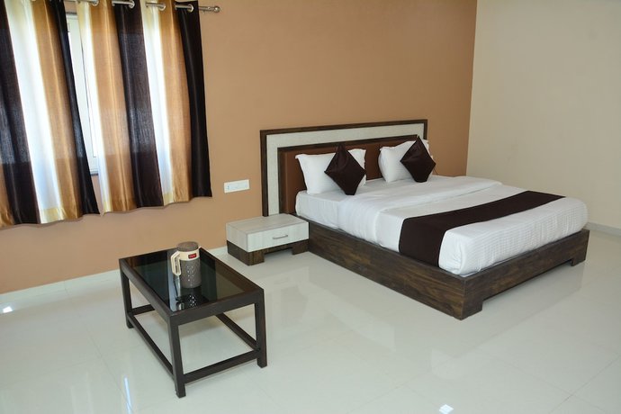 Imagen de la habitación del Hotel Savera Palace. Foto 8