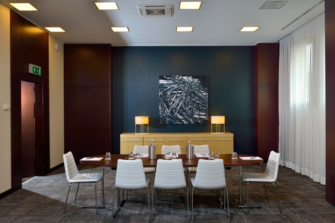 Imagen de los interiores del Hotel Savhotel. Foto 16