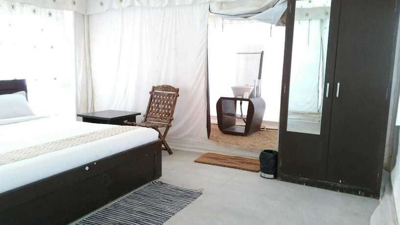 Imagen general del Hotel Savi Camps. Foto 5