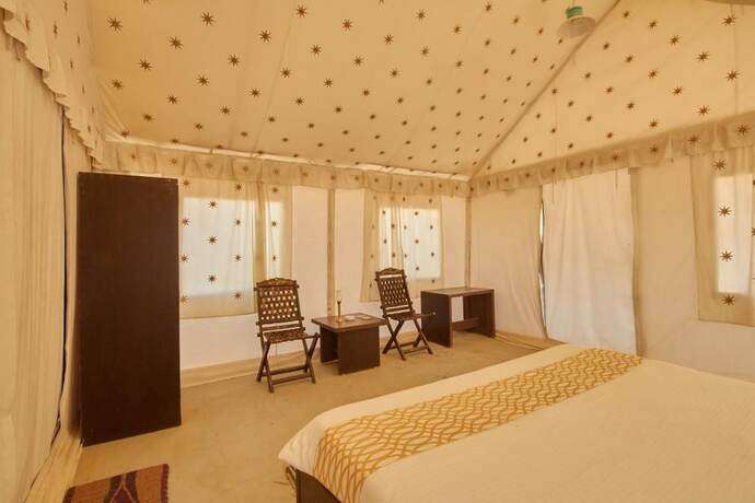 Imagen de la habitación del Hotel Savi Camps. Foto 19