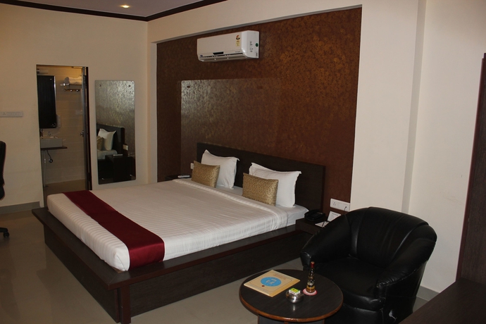 Imagen de la habitación del Hotel Savi Regency. Foto 7