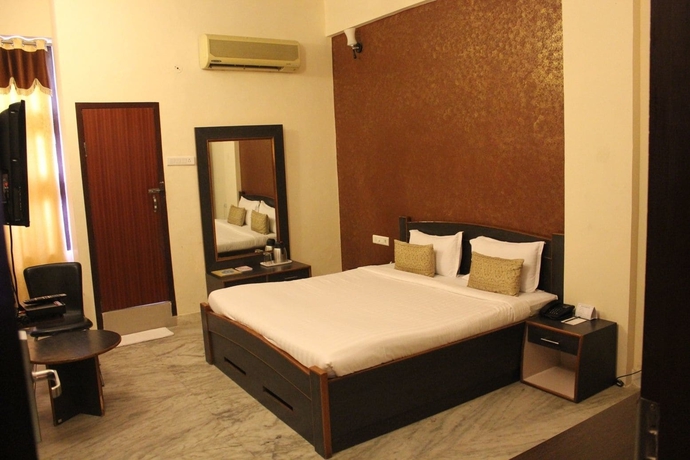 Imagen de la habitación del Hotel Savi Regency. Foto 12