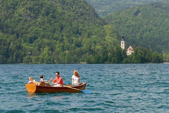 Imagen de los exteriores del Hotel Savica Garni. Foto 10