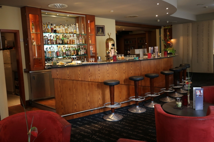 Imagen del bar/restaurante del Hotel Savigny Frankfurt City. Foto 3