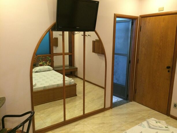 Imagen de la habitación del Hotel Saville. Foto 3