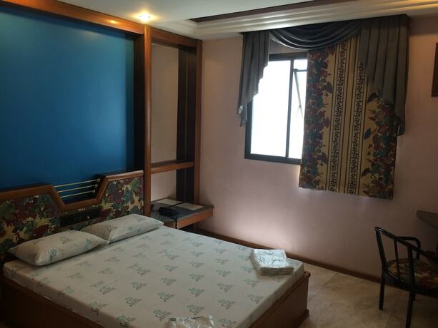 Imagen de la habitación del Hotel Saville. Foto 14