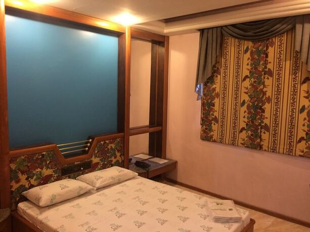 Imagen de la habitación del Hotel Saville. Foto 16
