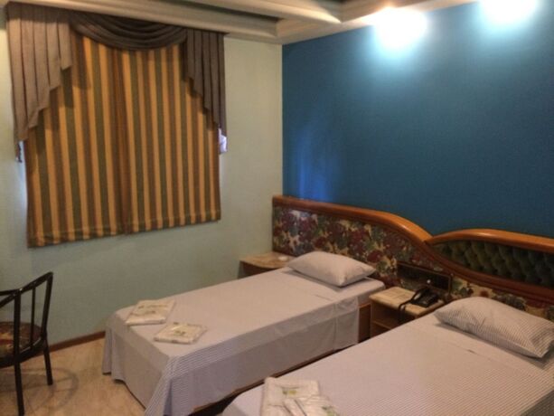 Imagen de la habitación del Hotel Saville. Foto 17