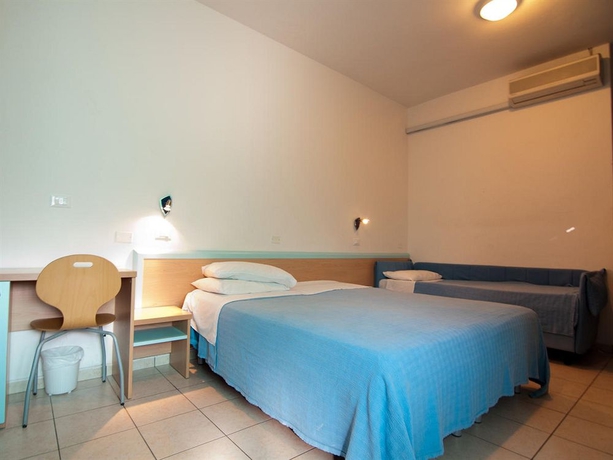 Imagen de la habitación del Hotel Savina. Foto 6
