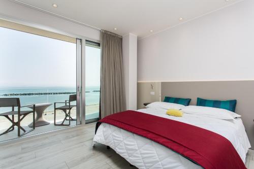 Imagen de la habitación del Hotel Savini, Bellaria-Igea Marina. Foto 5
