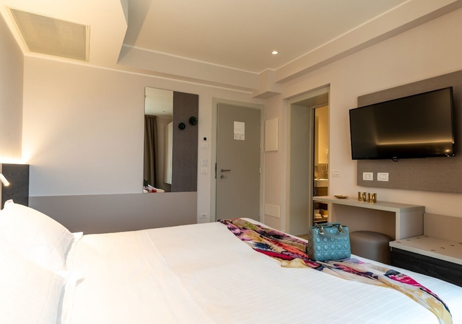 Imagen de la habitación del Hotel Savini, Bellaria-Igea Marina. Foto 7