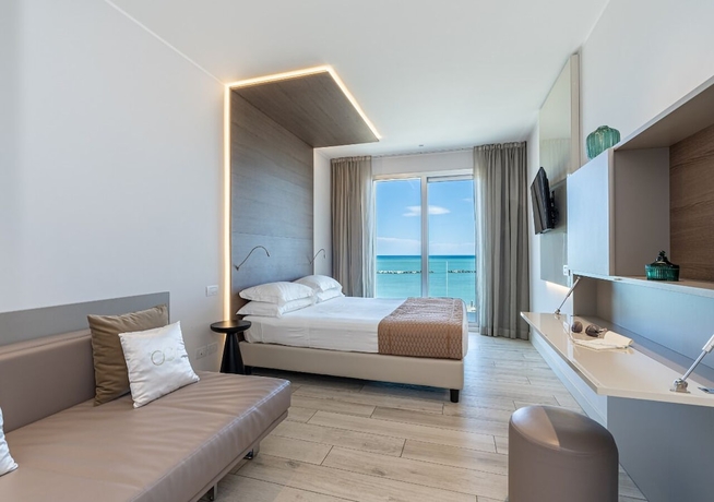 Imagen de la habitación del Hotel Savini, Bellaria-Igea Marina. Foto 8
