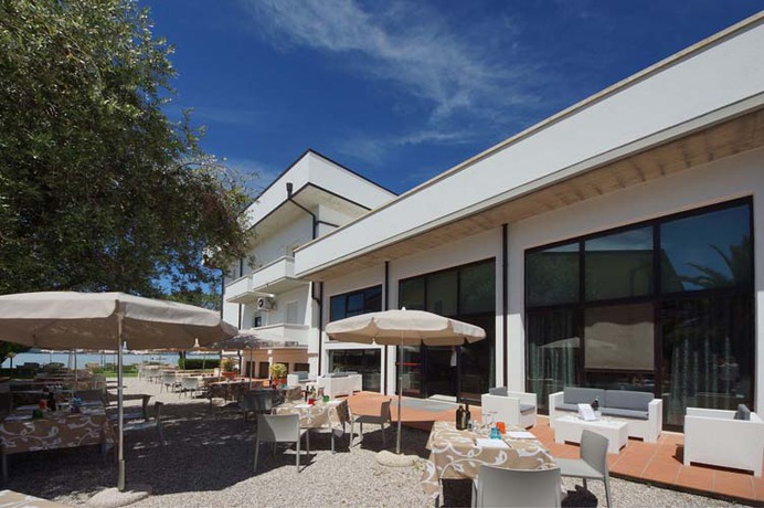 Imagen general del Hotel Saviola. Foto 3