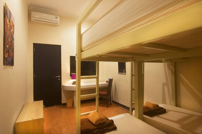 Imagen de la habitación del Hotel Savita Garden Inn. Foto 22