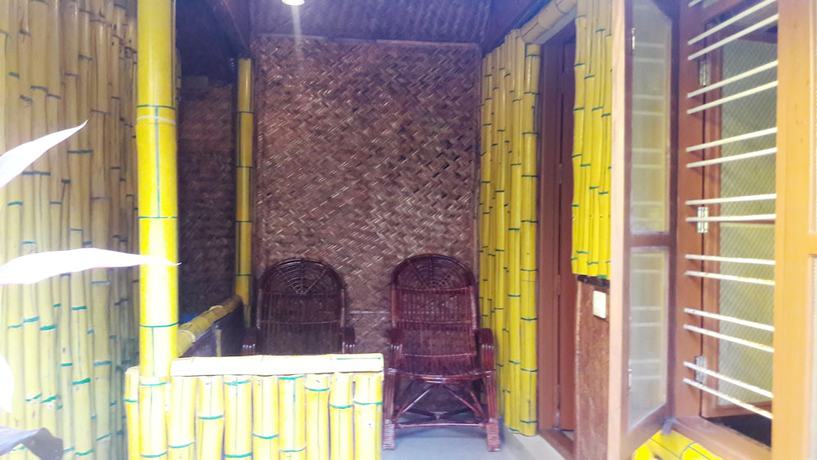 Imagen de los interiores del Hotel Savithri Inn. Foto 19