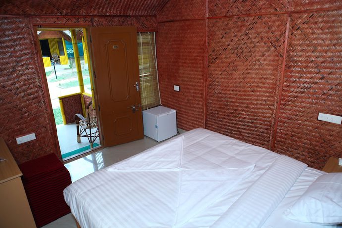 Imagen de la habitación del Hotel Savithri Inn. Foto 9