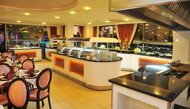 Imagen del bar/restaurante del Hotel Savk. Foto 3