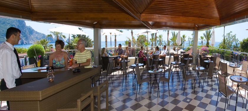 Imagen del bar/restaurante del Hotel Savk. Foto 5